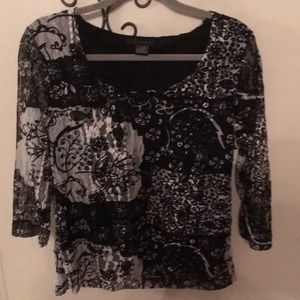 Women’s top black and white lace 3/4 sleeves